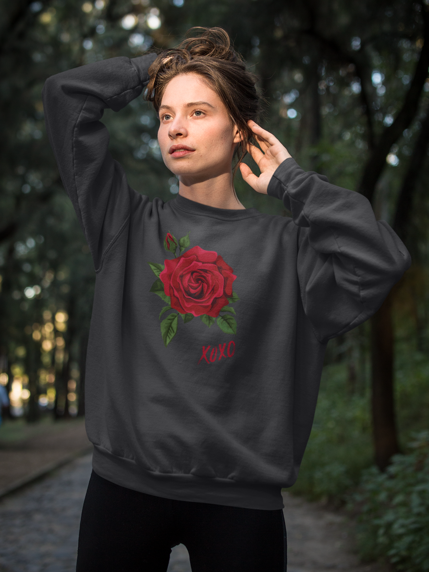 Rose XOXO Women's Heavy Blend™ Crewneck Sweatshirt