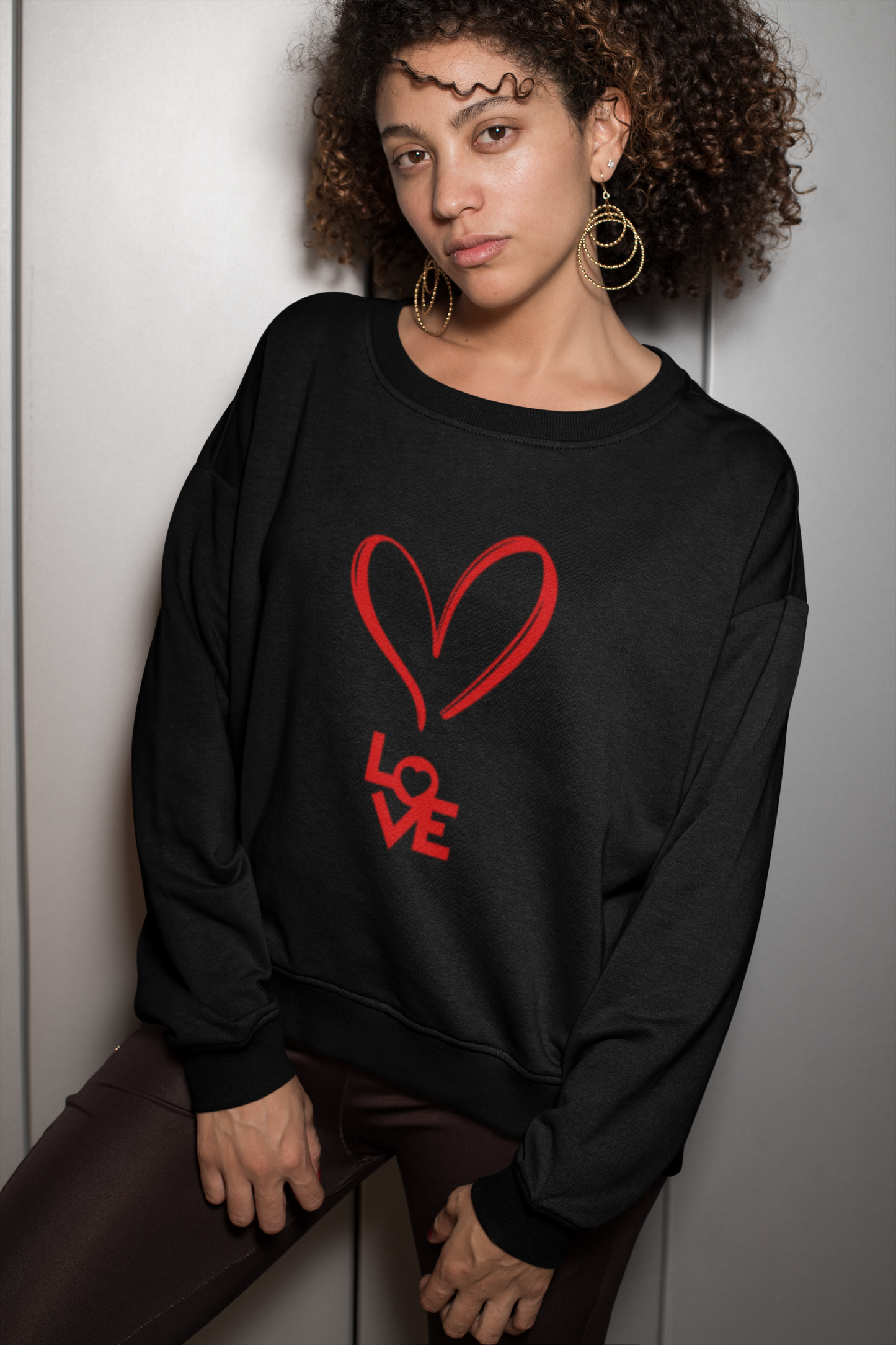 Love Women's Heavy Blend™ Crewneck Sweatshirt